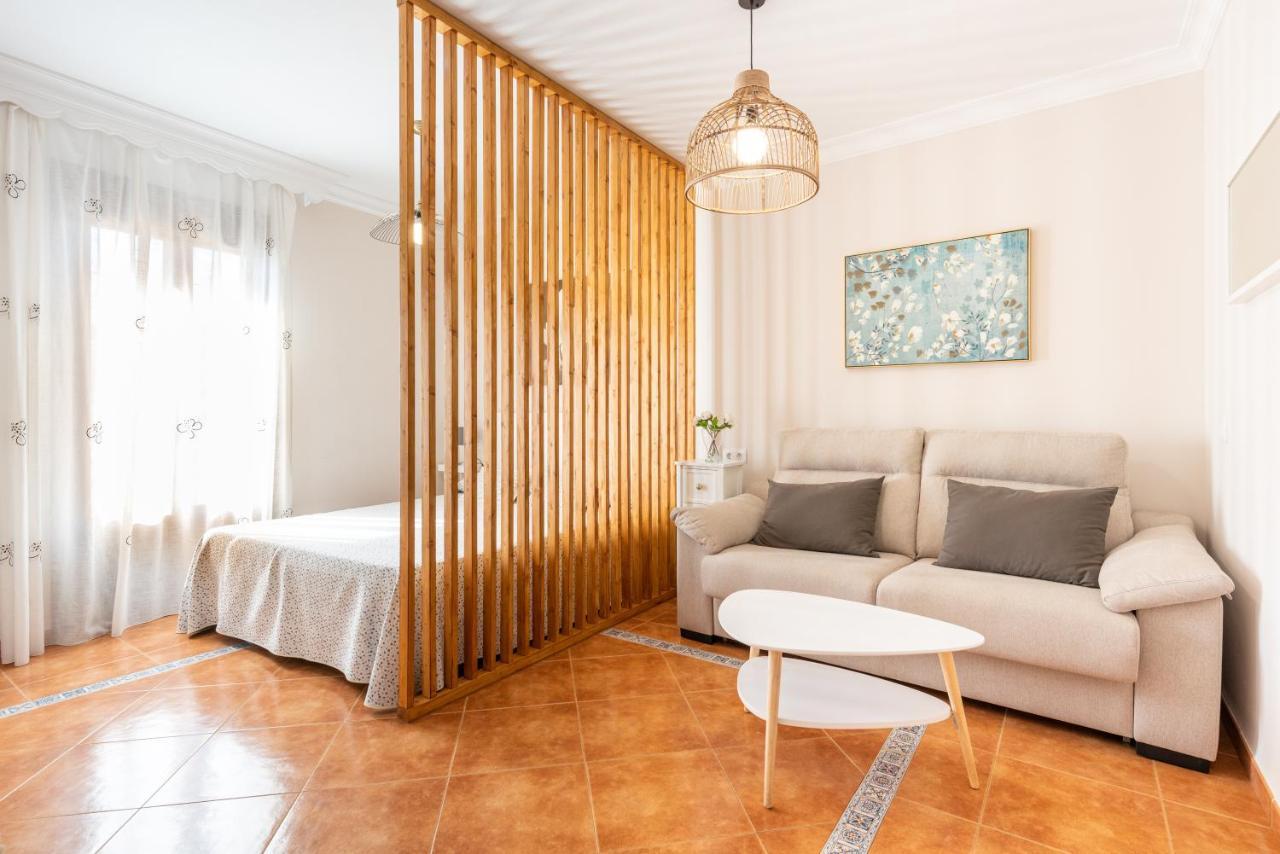 Hostal Casa Angelita Caminito Del Rey, Duplex Con Terraza En El Centro De Andalucia Valle de Abdalajís Exterior foto
