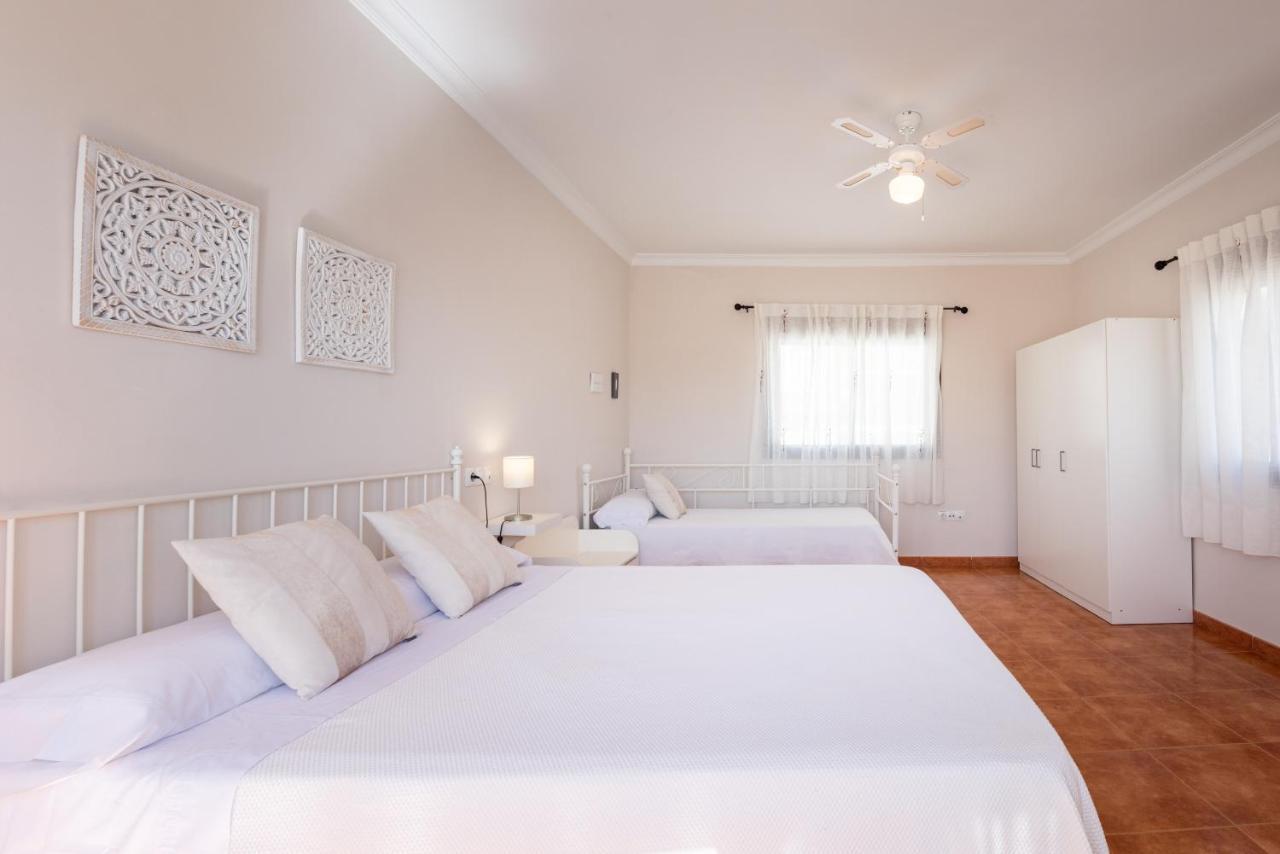 Hostal Casa Angelita Caminito Del Rey, Duplex Con Terraza En El Centro De Andalucia Valle de Abdalajís Exterior foto