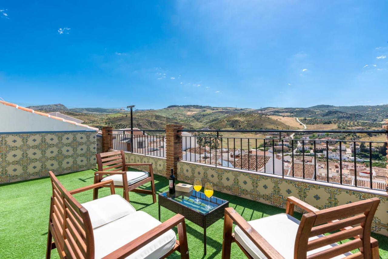 Hostal Casa Angelita Caminito Del Rey, Duplex Con Terraza En El Centro De Andalucia Valle de Abdalajís Exterior foto