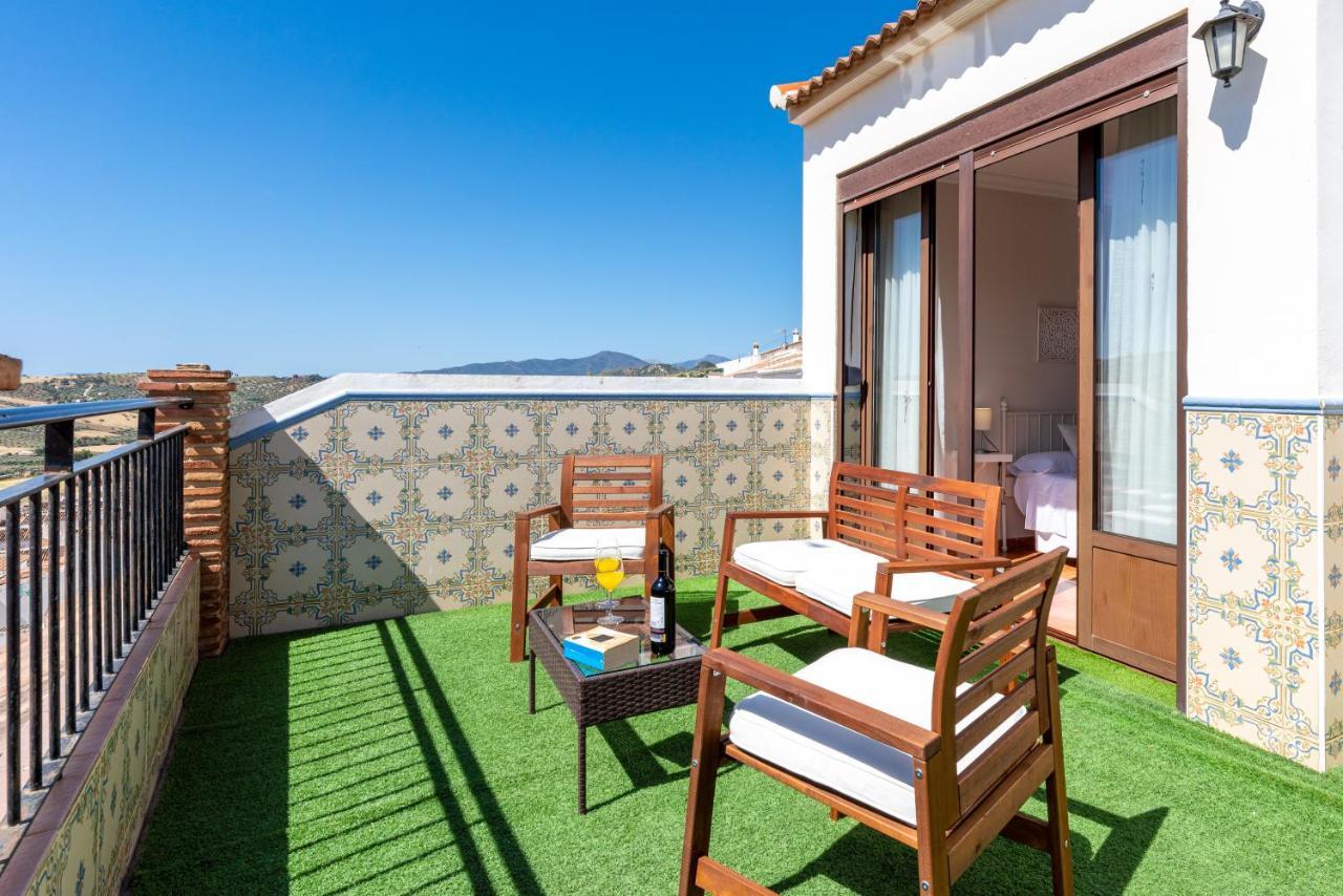 Hostal Casa Angelita Caminito Del Rey, Duplex Con Terraza En El Centro De Andalucia Valle de Abdalajís Exterior foto
