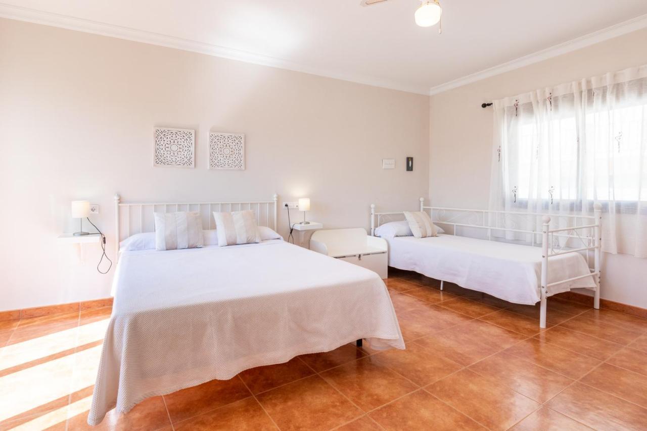 Hostal Casa Angelita Caminito Del Rey, Duplex Con Terraza En El Centro De Andalucia Valle de Abdalajís Exterior foto