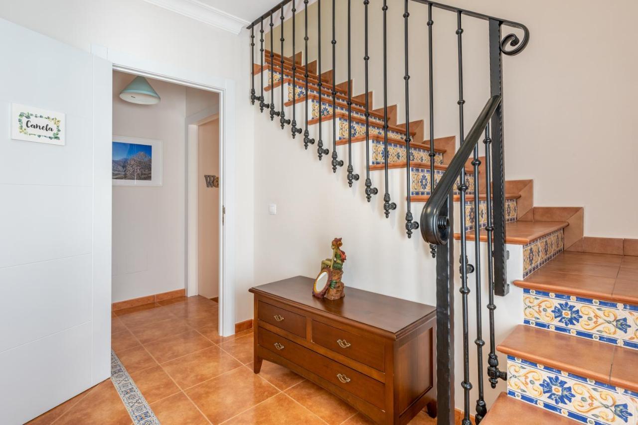 Hostal Casa Angelita Caminito Del Rey, Duplex Con Terraza En El Centro De Andalucia Valle de Abdalajís Exterior foto