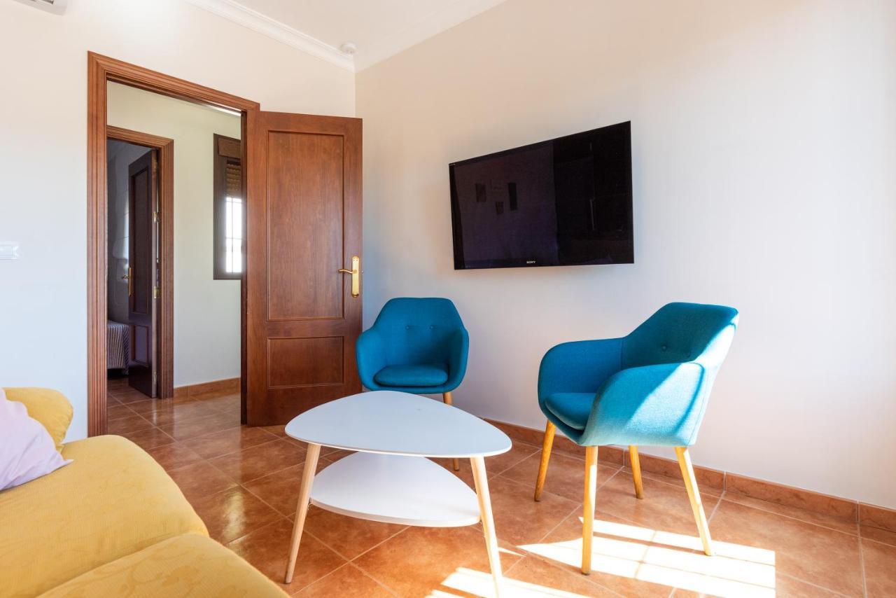 Hostal Casa Angelita Caminito Del Rey, Duplex Con Terraza En El Centro De Andalucia Valle de Abdalajís Exterior foto